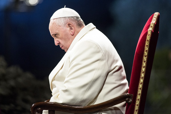 Overvejer pave Frans at træde tilbage?