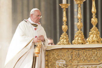 Pave Frans om kampen mellem gode og onde kræfter i universet