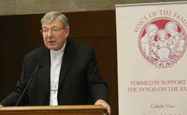 Kardinal Pell og ærkebiskop Hoser opfordrer Synoden til at besinde sig på Johannes Paul 2.’s lære om ægteskab og familie